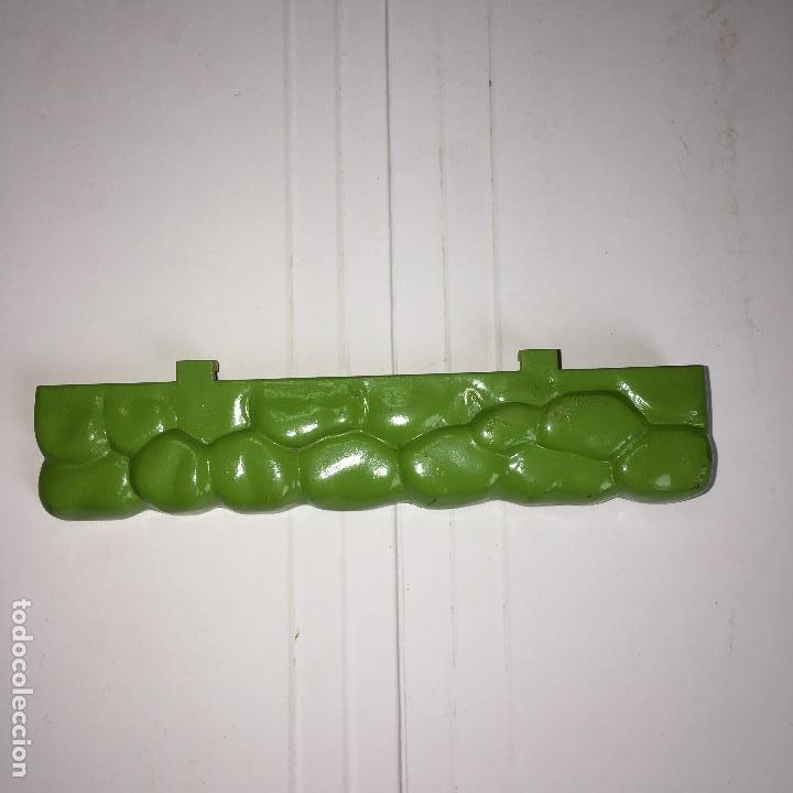 Scalextric: VALLA DE PROTECCION DE SCALEXTRIC EXIN STS - Foto 1