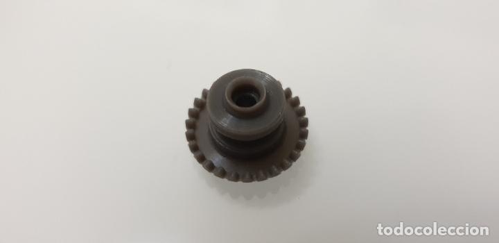 Scalextric: CORONA GRIS DE SCALEXTRIC EXIN - Foto 1