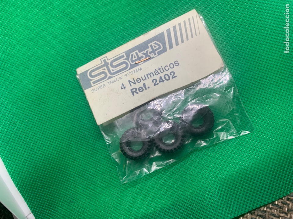 Scalextric: Sts 4x4 blister SUPER TRACK SYSTEM 4 Neum&aacute;ticos Ref. 2402 - Foto 3