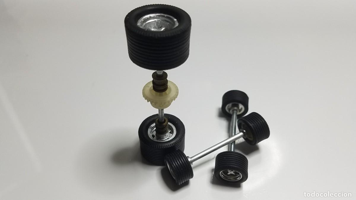 Scalextric: SLOT SCALEXTRIC EXIN JUEGO EJES TREN RUEDAS ORIGINALES TYRRELL P-34 6 RUEDAS REF. 4054