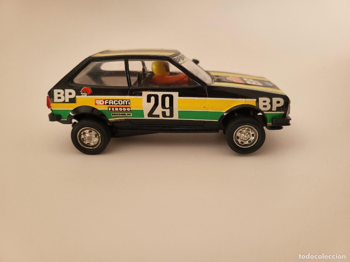 Scalextric: EXIN FORD FIESTA BP NEGRO