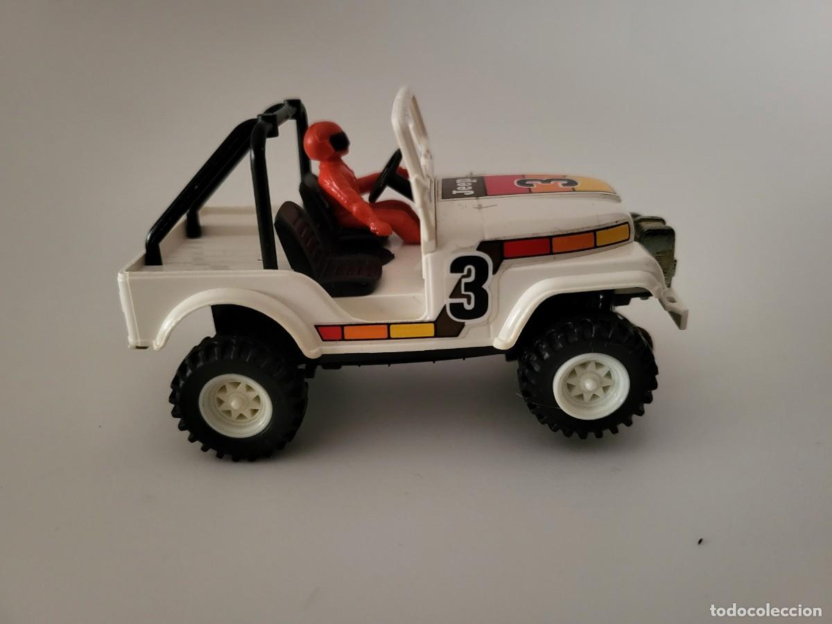 Scalextric: SCALEXTRIC STS 4X4 JEEP BLANCO - Foto 1