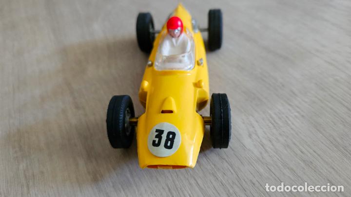 Scalextric: COOPER AMARILLO DOBLE GUIA DE SCALEXTRIC EXIN - Foto 4