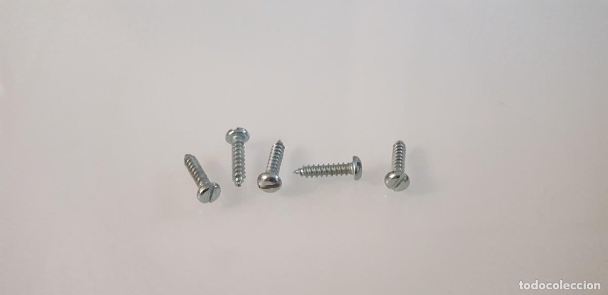 Scalextric: 5 TORNILLOS PARA SCALEXTRIC EXIN PLANOS LARGOS - Foto 1