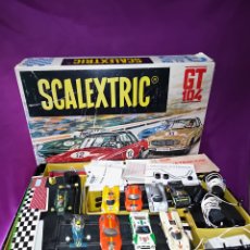 Scalextric: SCALEXTRIC GT 104 EN SU CAJA ORIGINAL CON GRAN LOTE DE COCHES EXIN + COMPLEMENTOS *VER FOTOS*
