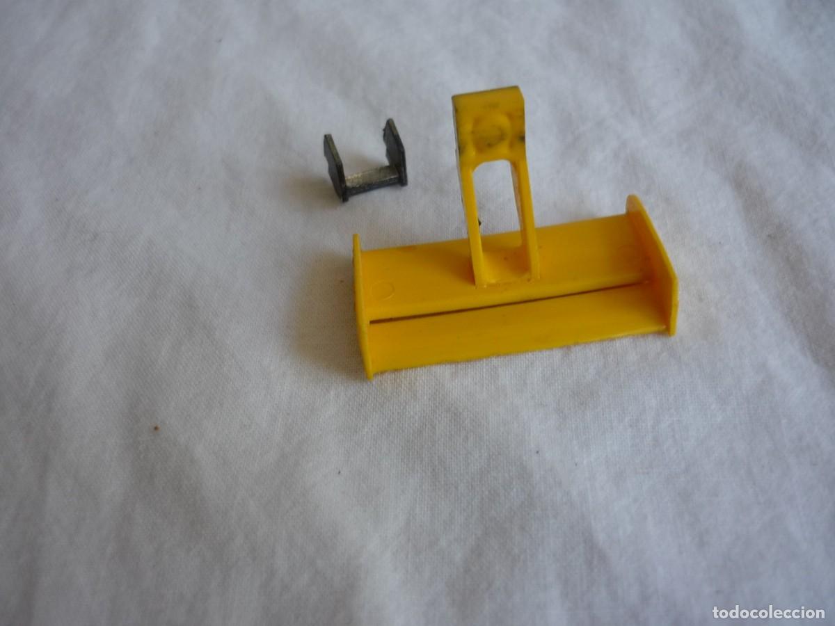 Scalextric: Coche scalextric Tyrrell P-34 amarillo - Foto 10