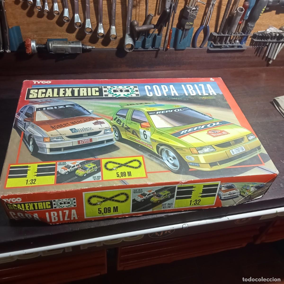 Scalextric: SCALEXTRIC CIRCUITO CON DOS COCHES - Foto 1