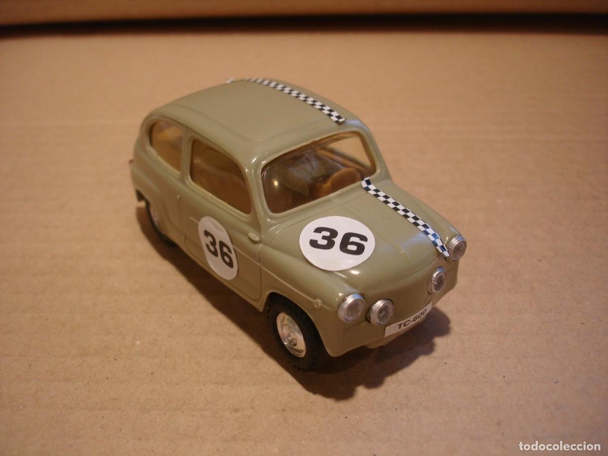 Scalextric: EXIN SEAT 600 DE RESINA REF- CF-TC - Foto 2