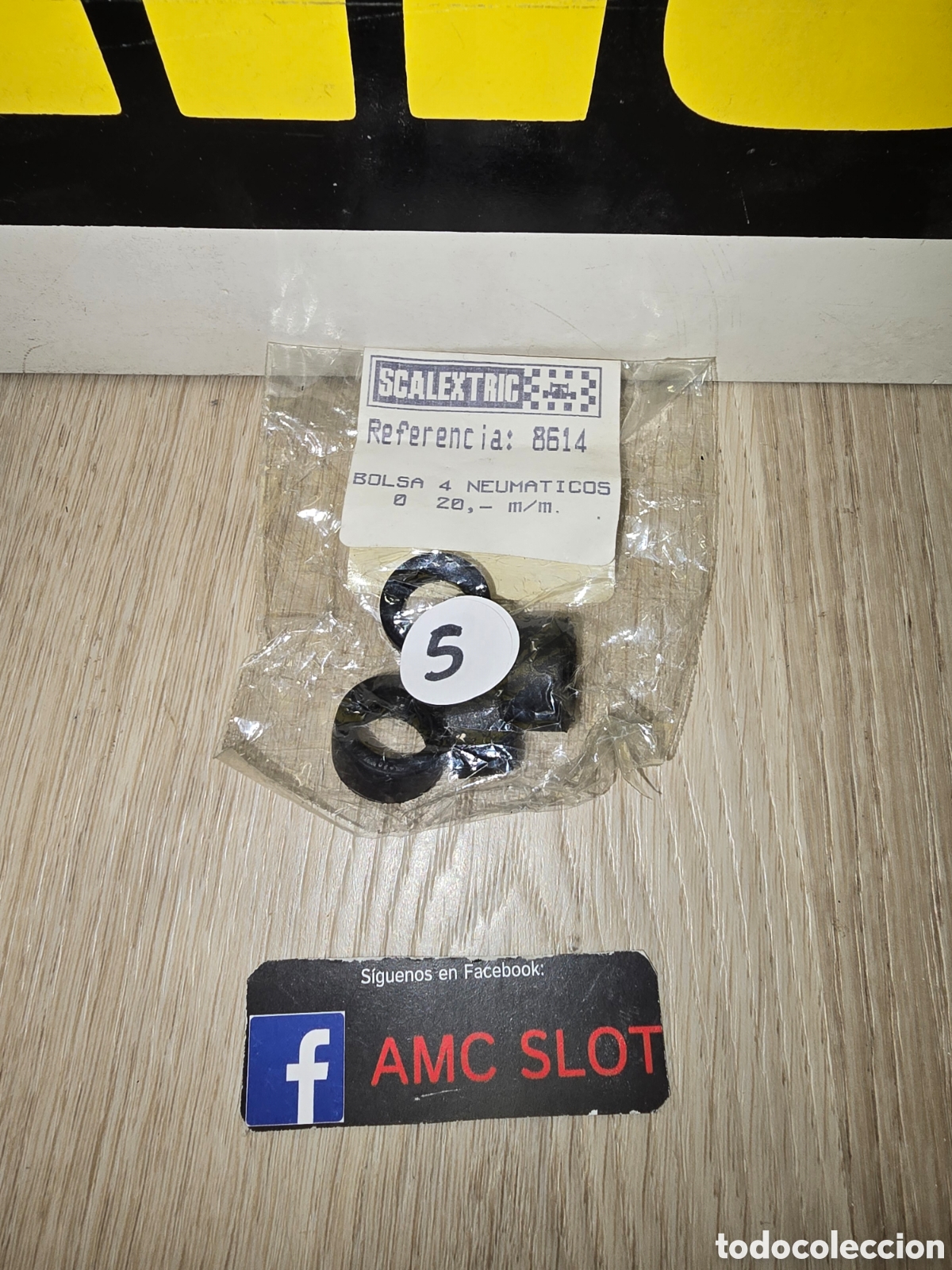 Scalextric: 8614 [2] 4 NEUMATICOS 20MM SCALEXTRIC EXIN - Foto 1