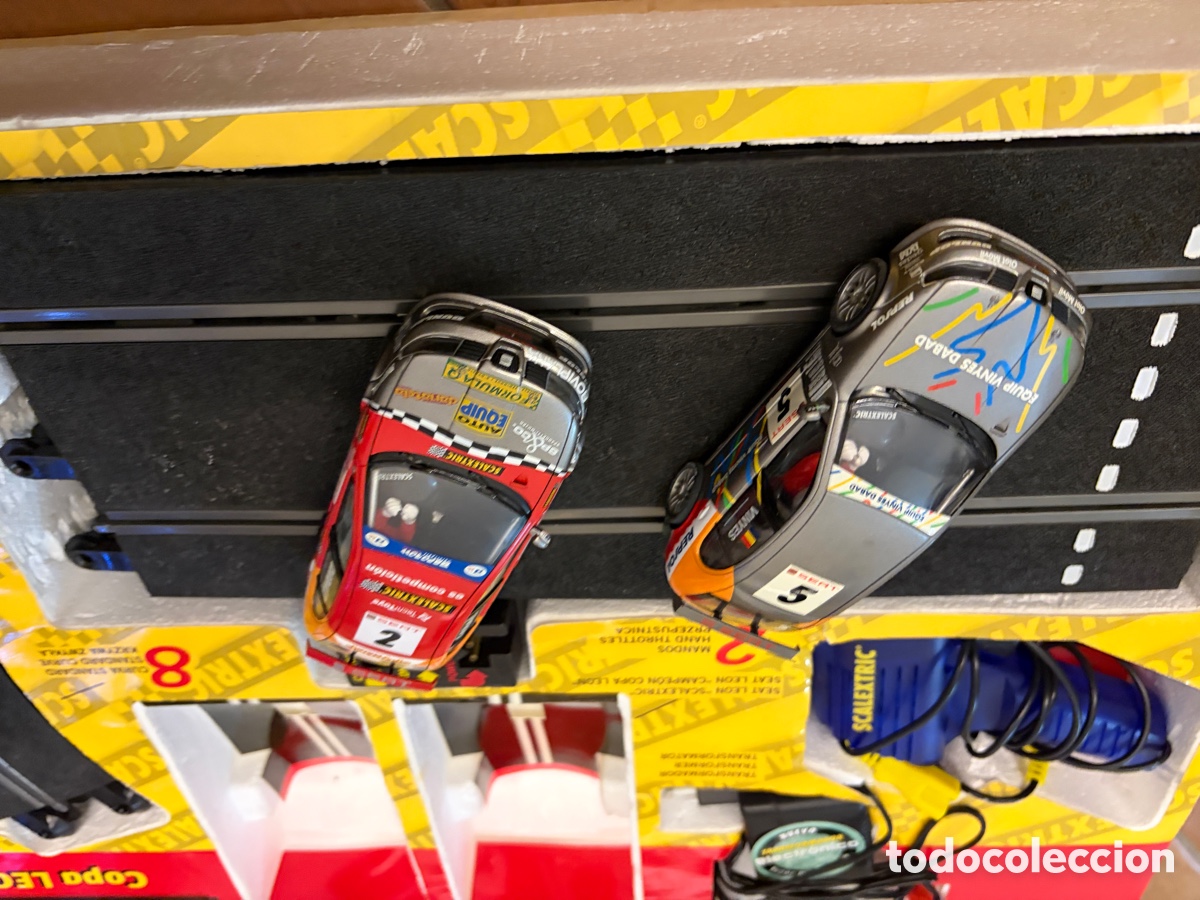 Scalextric: Caja completa Scalextric copa leon 2 coches - Foto 6