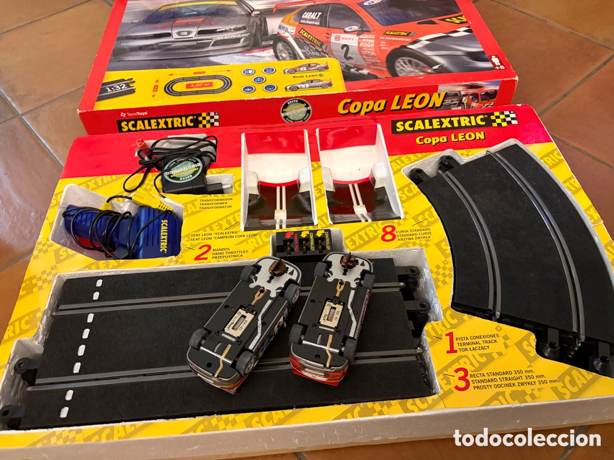 Scalextric: Caja completa Scalextric copa leon 2 coches - Foto 8