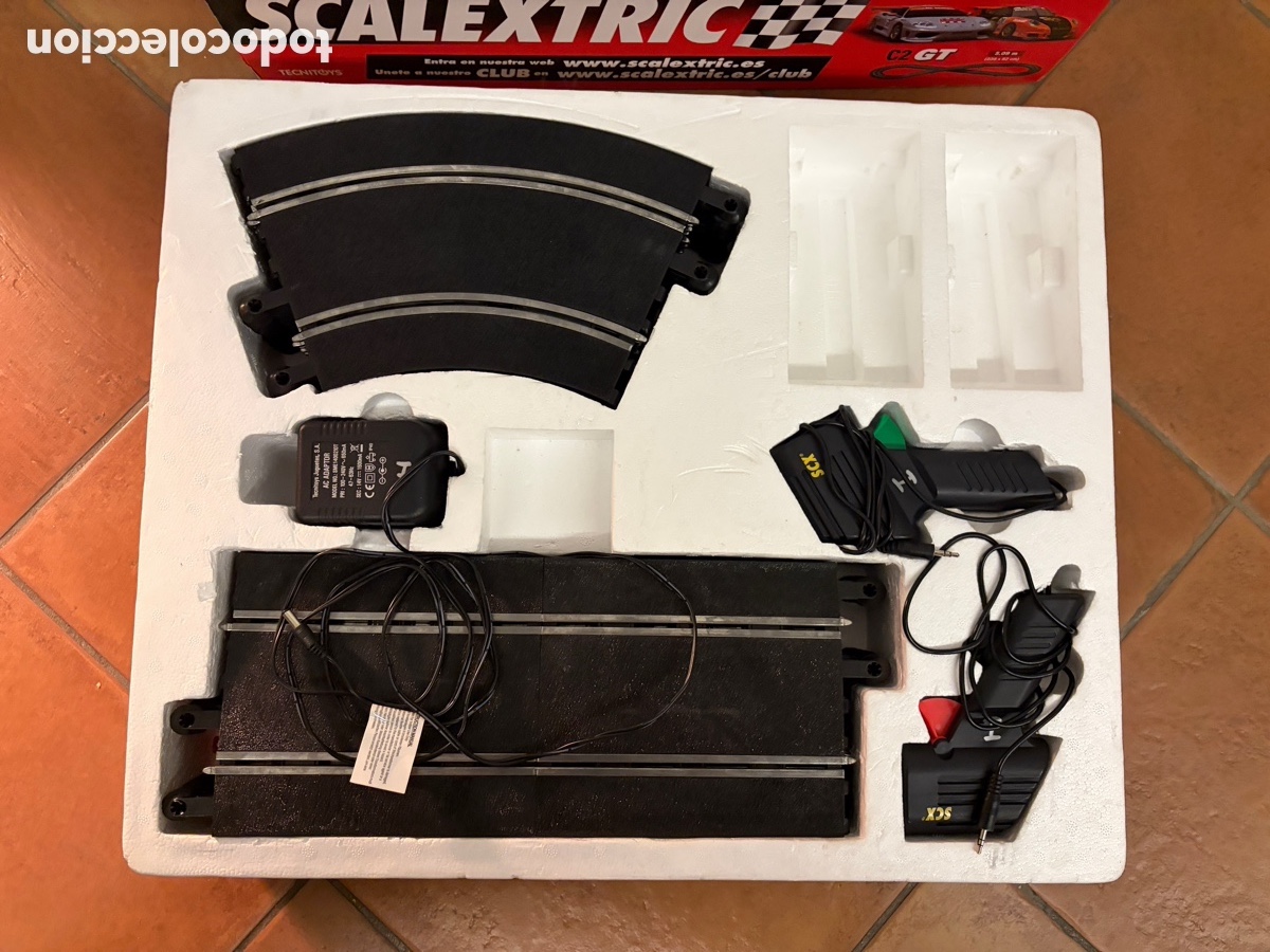 Scalextric: Caja de scalextric C2 GT ref 28116 sin coches - Foto 9