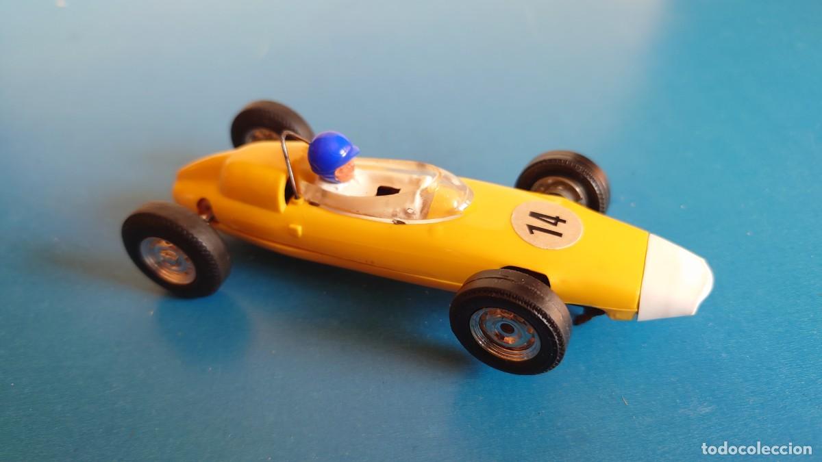 Scalextric: BRM C72 FORMULA JUNIOR SCALEXTRIC TRI-ANG UK - Foto 2