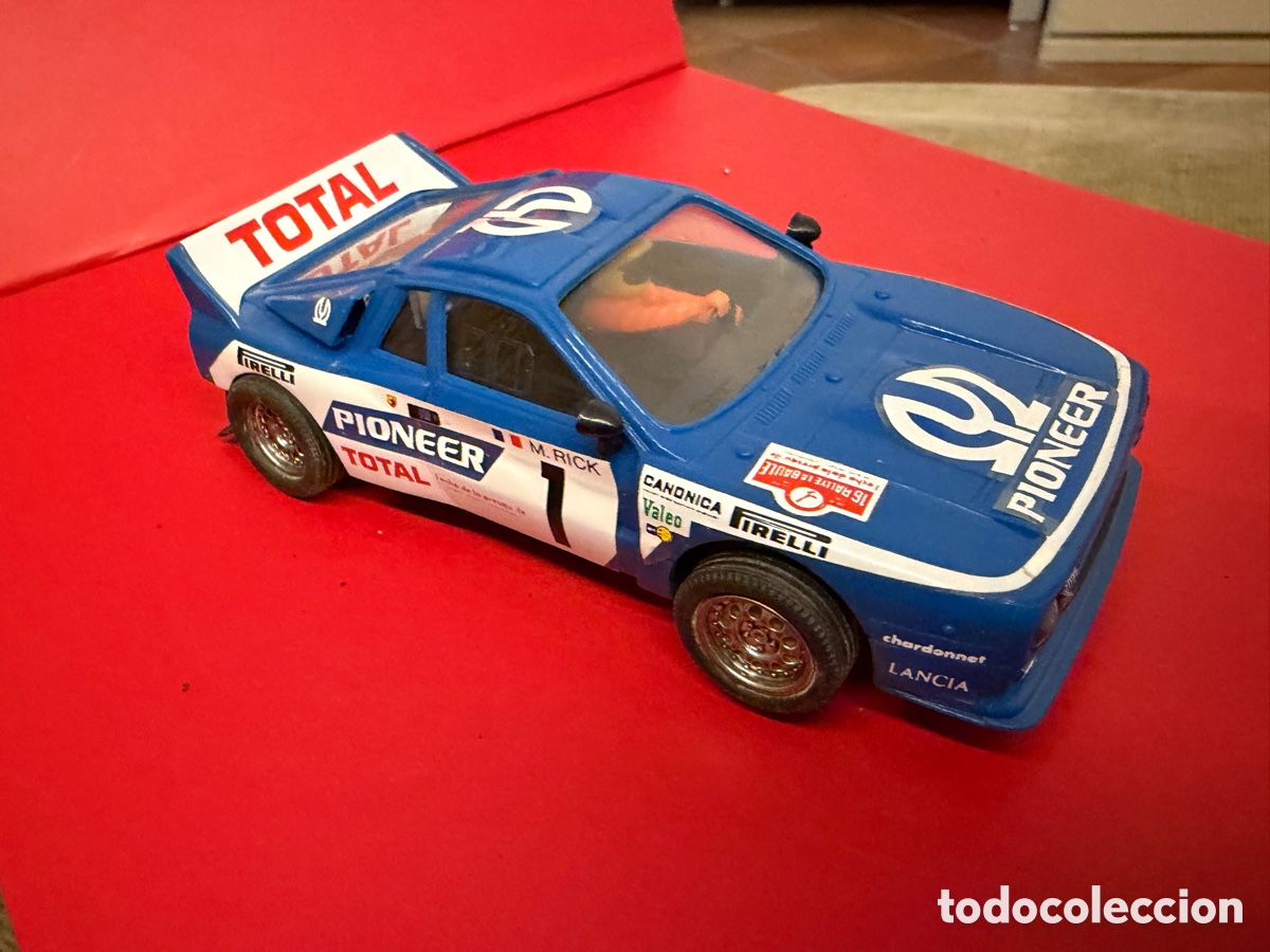 Scalextric: LANCIA RALLY 037 AZUL TOTAL PIONEER n 1