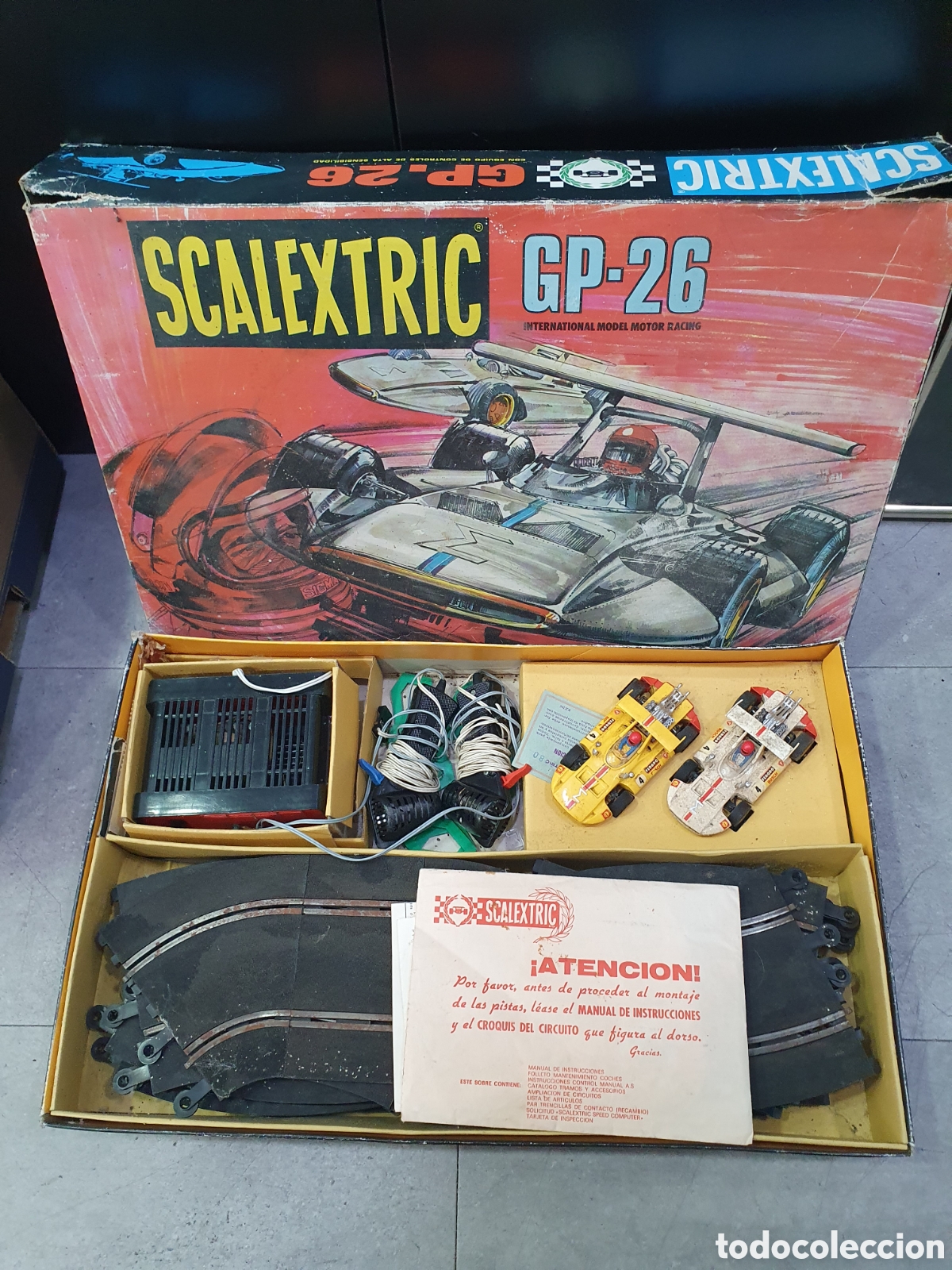 Scalextric: SALIDA 0.01&euro;. Scalextric GP26. Completo. Con 2 coches Sigma.