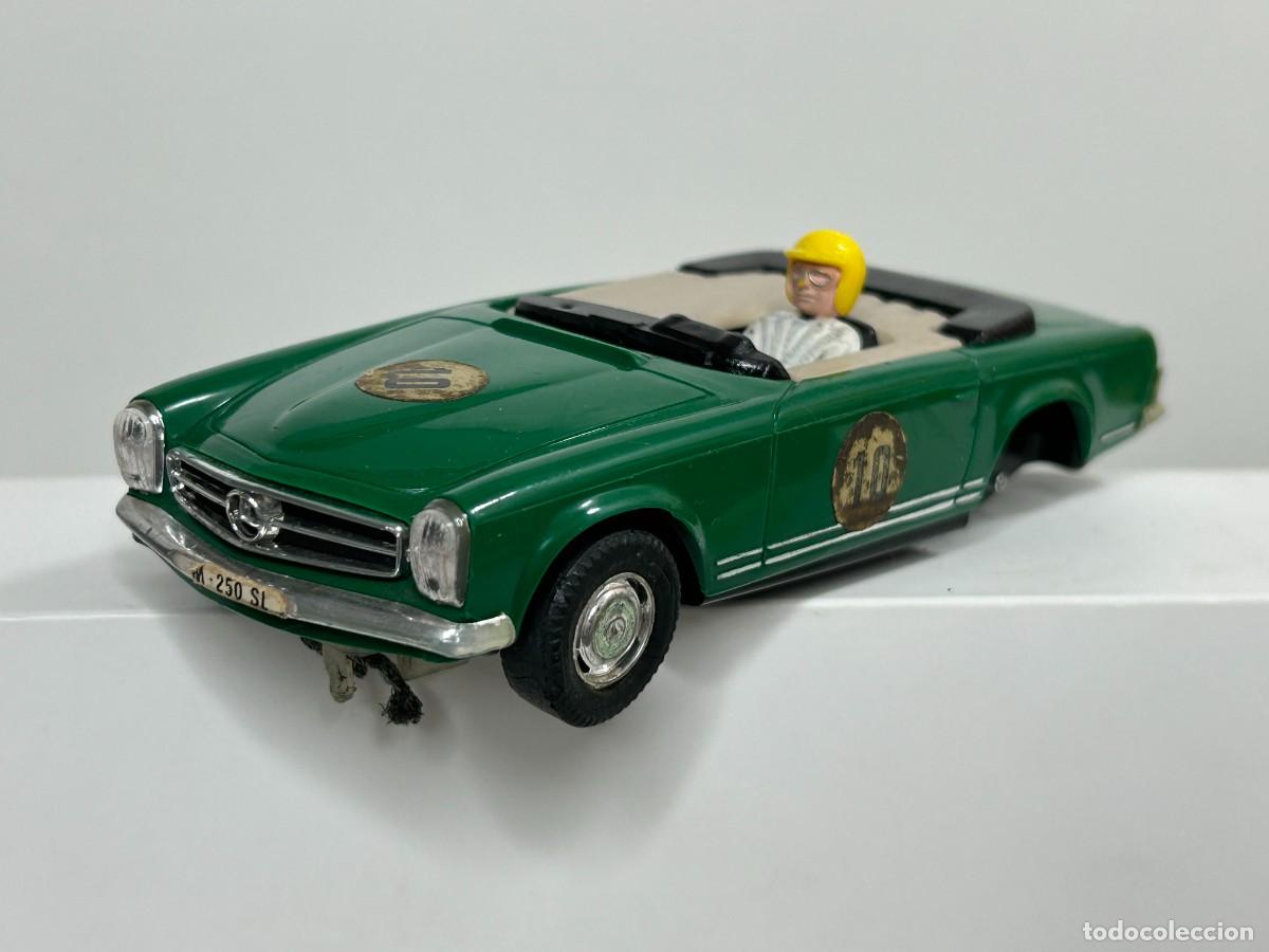 Scalextric: SCALEXTRIC COCHE MERCEDES 250 SL VERDE EX&Iacute;N