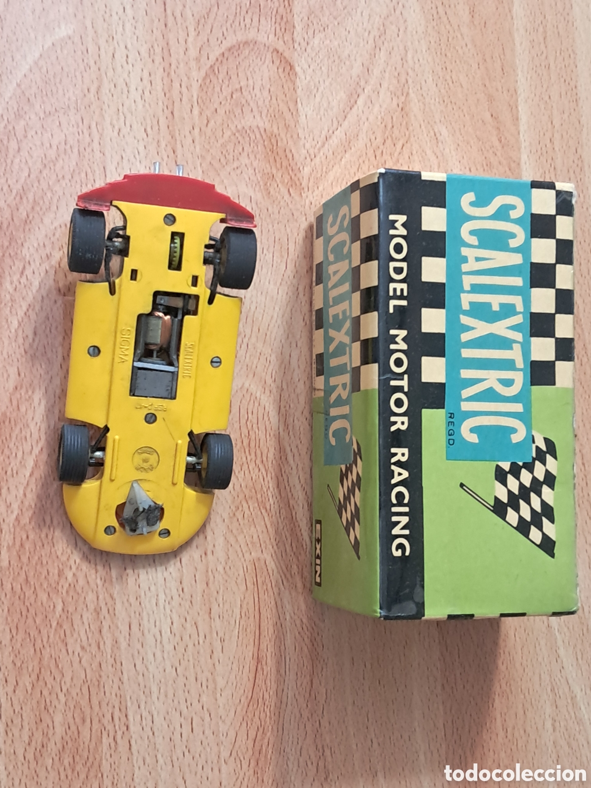 Scalextric: Coche excalestric con caja original