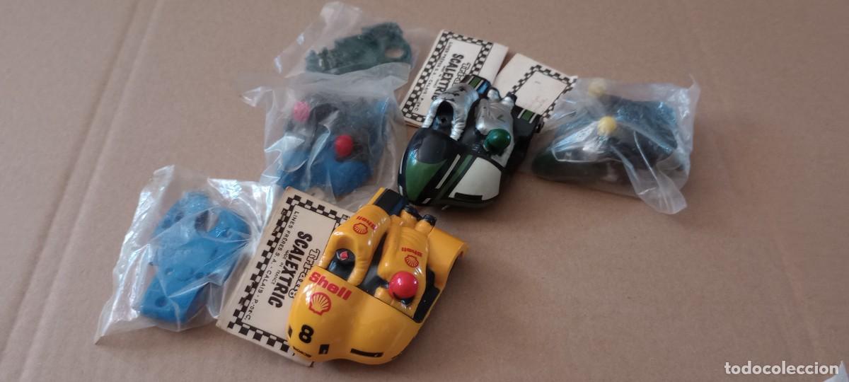 Scalextric: Lote Scalextric C. 281-2 (pareja de sidecars) y dos carrocer&iacute;as completas para sidecars