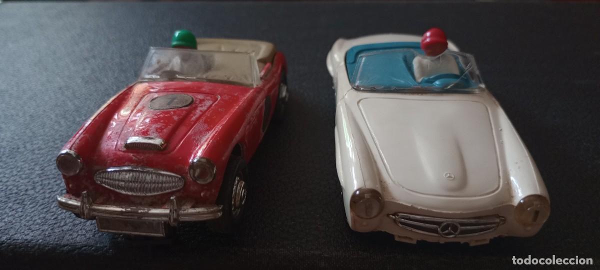 Scalextric: Lote de 2 coches Scalextric Triang: Mercedes 190 SL Cat. No. C / 75 y Austin Healey 3000