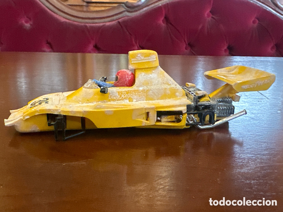 Scalextric: FERRARI B-3 AMARILLO F-1 (LO QUE SE VE EN LAS FOTOS) NECESITA LIMPIEZA