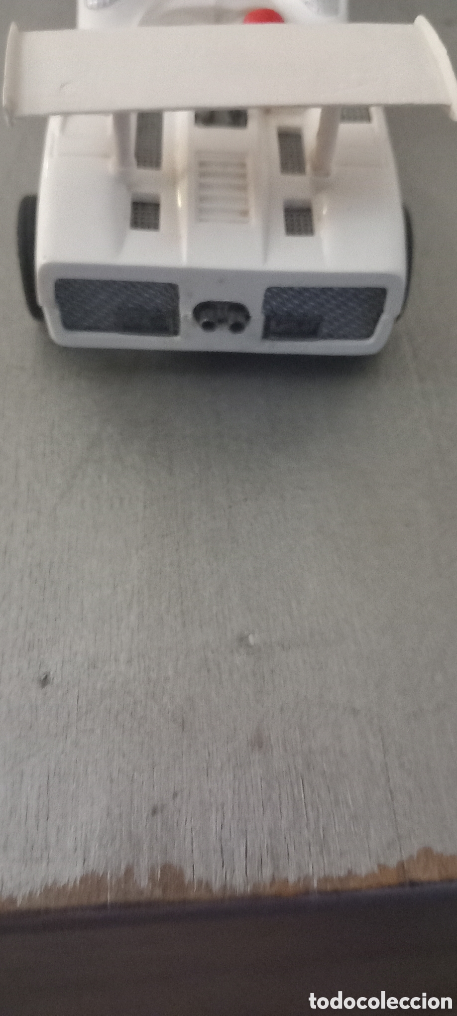 Scalextric: Chaparral blanco con aleron defectuoso - Foto 3
