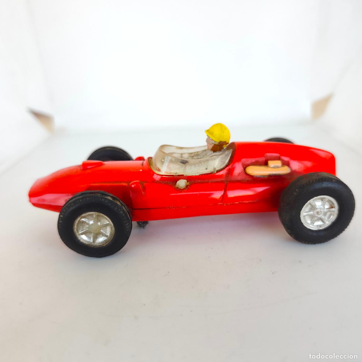 Scalextric: Scalextric EXIN Cooper rojo T51 CF-1 &rarr;aprox. 1965-1968 guia fija