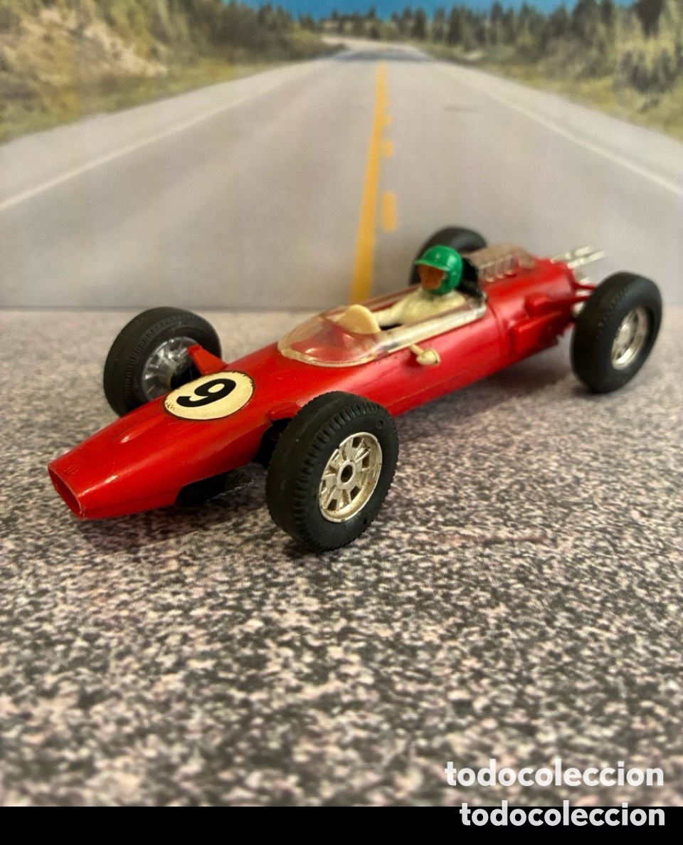 Scalextric: 2 Cooper C-81 scalextric triang fabricados en Francia