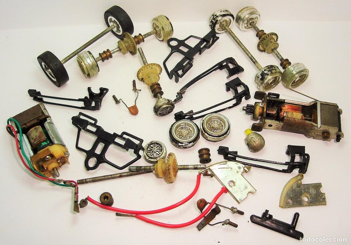 Scalextric: ANTIGUO LOTE DE PIEZAS DE REPUESTO Y MOTORES PARA COCHES DE SCALEXTRIC EXIN
