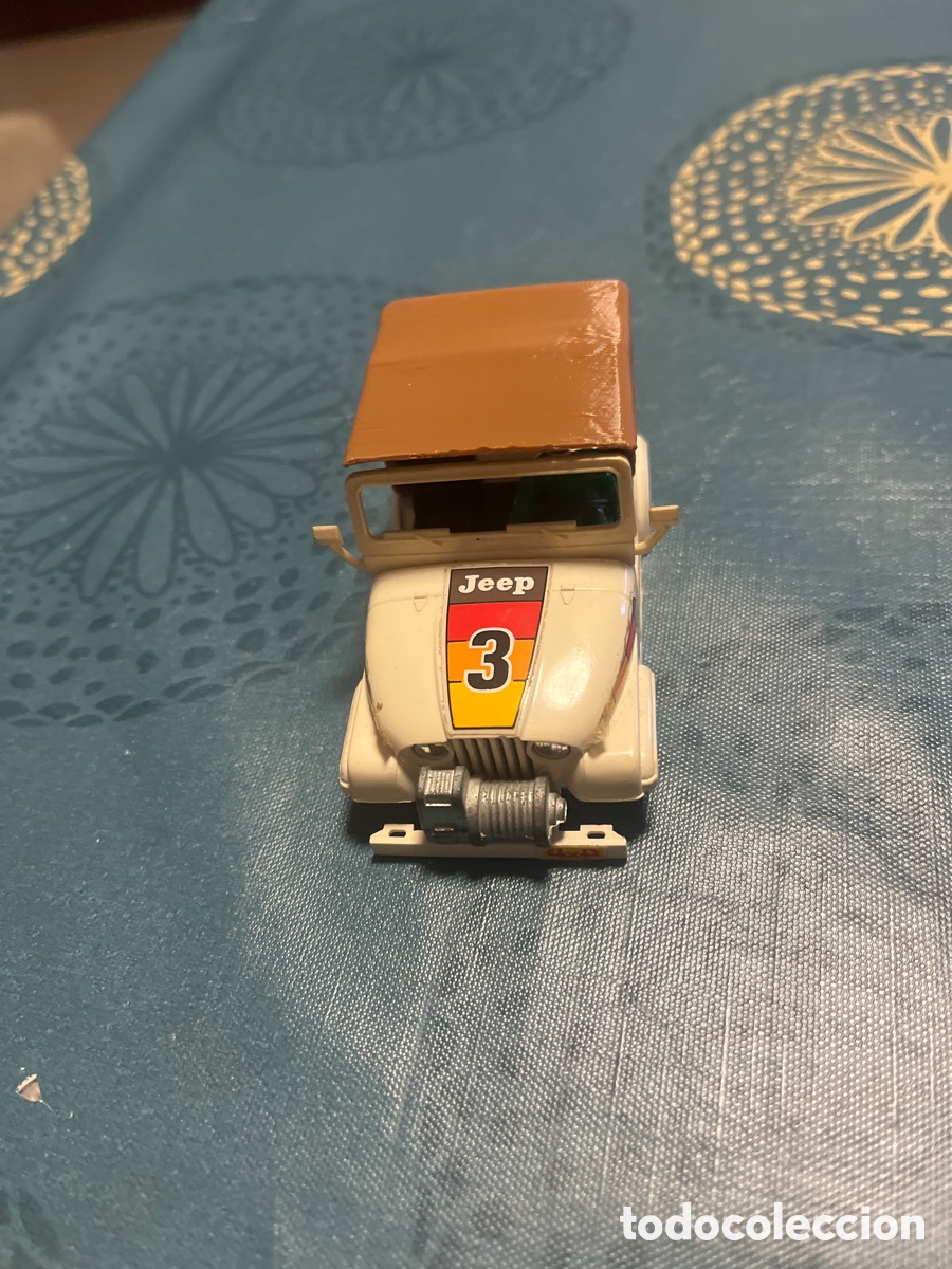 Scalextric: Carrocer&iacute;a Jeep de STS Scalextric Exin, con capota marr&oacute;n