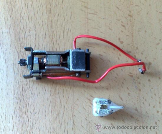 Scalextric: MOTOR ANTIGUO + GUIA CON TORNILLO SCALEXTRIC EXIN FUNCIONANDO !!! - Foto 1