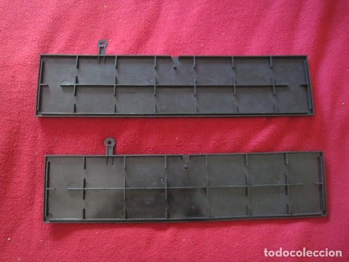 Scalextric: RARE 2 LE MANS TRACK SIDE SCALEXTRIC CPT/64 - Foto 2