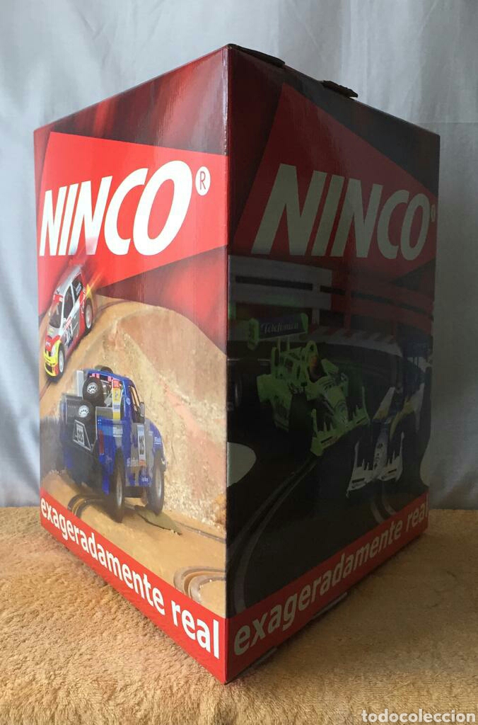 Scalextric: Cartel publicitario de NINCO para colgar en forma de prisma triangular - Foto 4