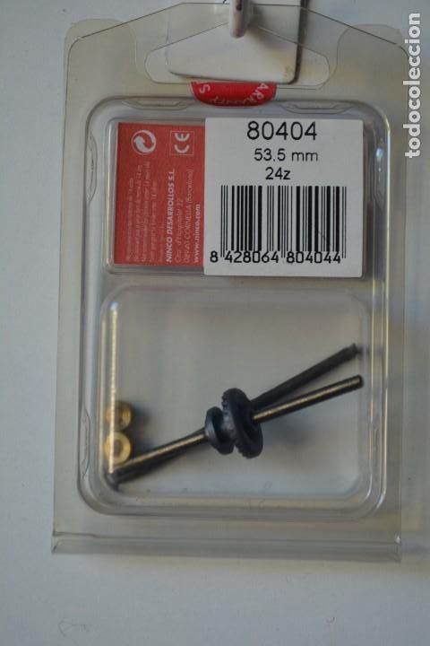 Scalextric: Repuesto NINCO eje 53,5mm CORONA 24Z Ref. 80404 - Foto 1