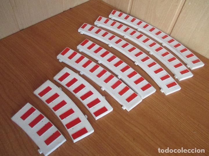 Scalextric: SCALEXTRIC: LOTE 8 TRAMOS PERALTES CURVAS VARIADAS - Foto 1