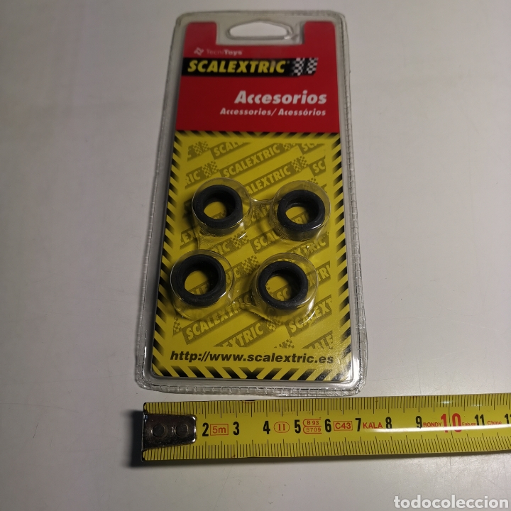 Scalextric: 4 neum&aacute;ticos Tipo 7, de Scalextric Tecnitoys del a&ntilde;o 2000 - Foto 2