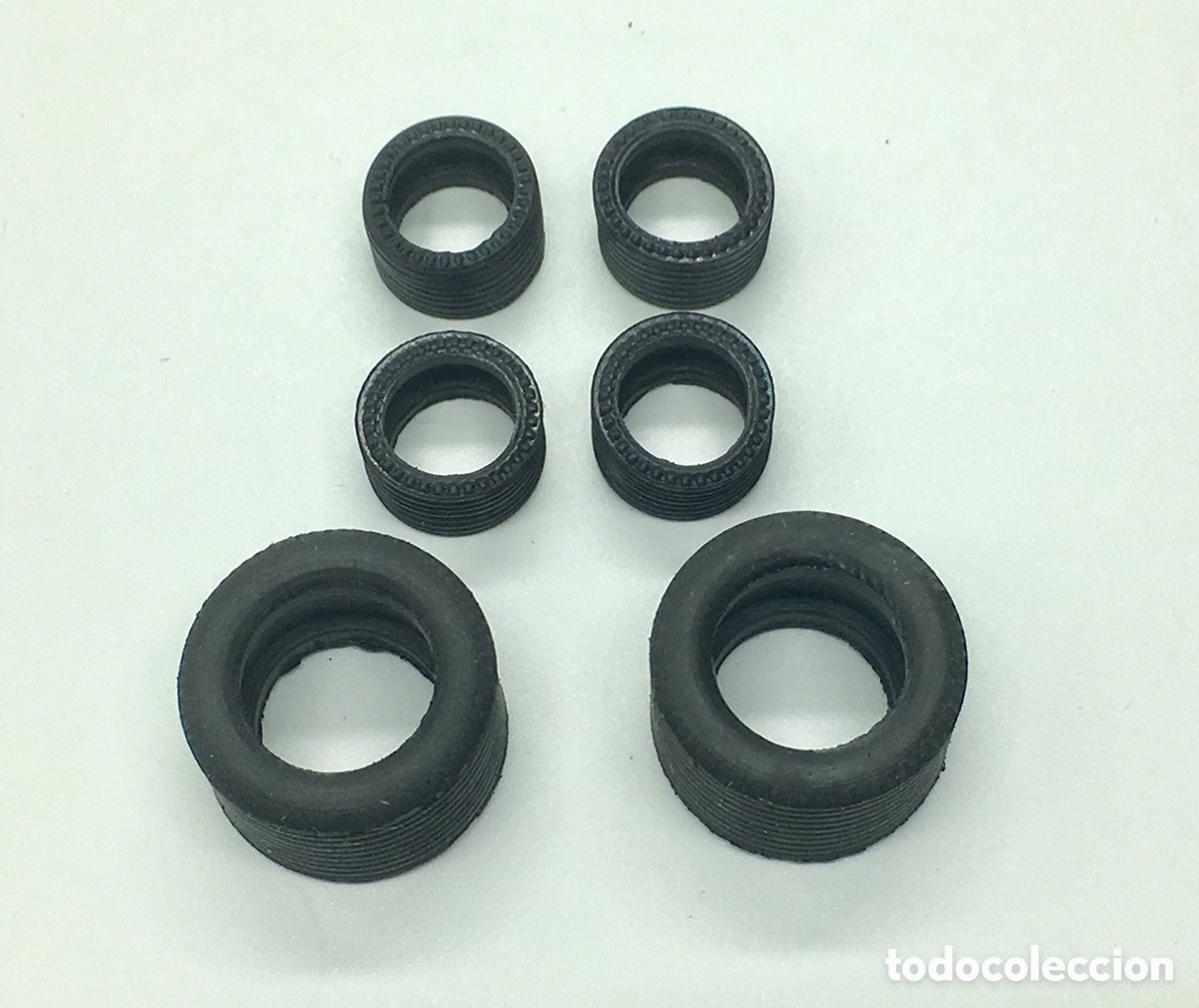 Scalextric: SCALEXTRIC TYRRELL P34 SET 6 NEUMATICOS (SA076) - Foto 1