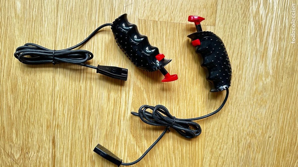 Scalextric: DOS MANDOS CON CABLE CARRERA GO MARIO KART. - Foto 2