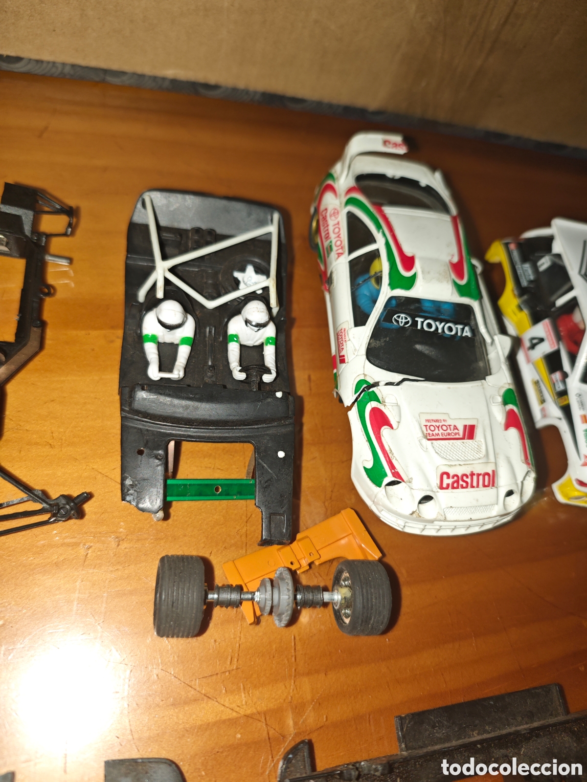 Scalextric: Lote de Piezas y carcasas Scalextric. - Foto 3