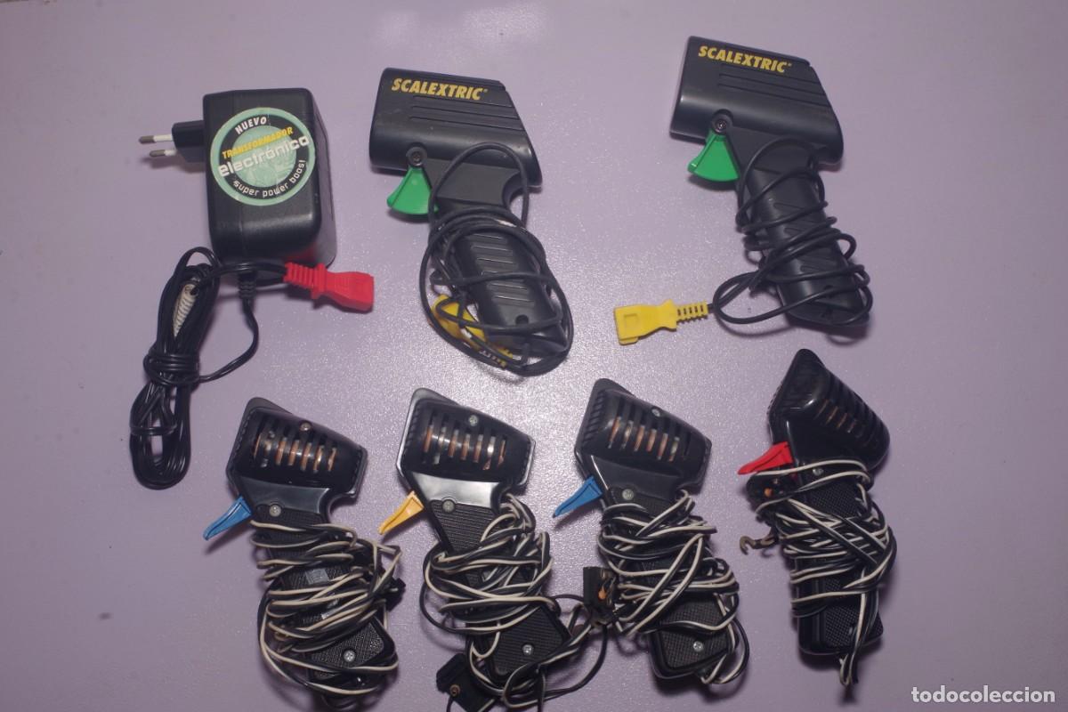 Scalextric: 6 Mandos Scalextric y transformador - Foto 1