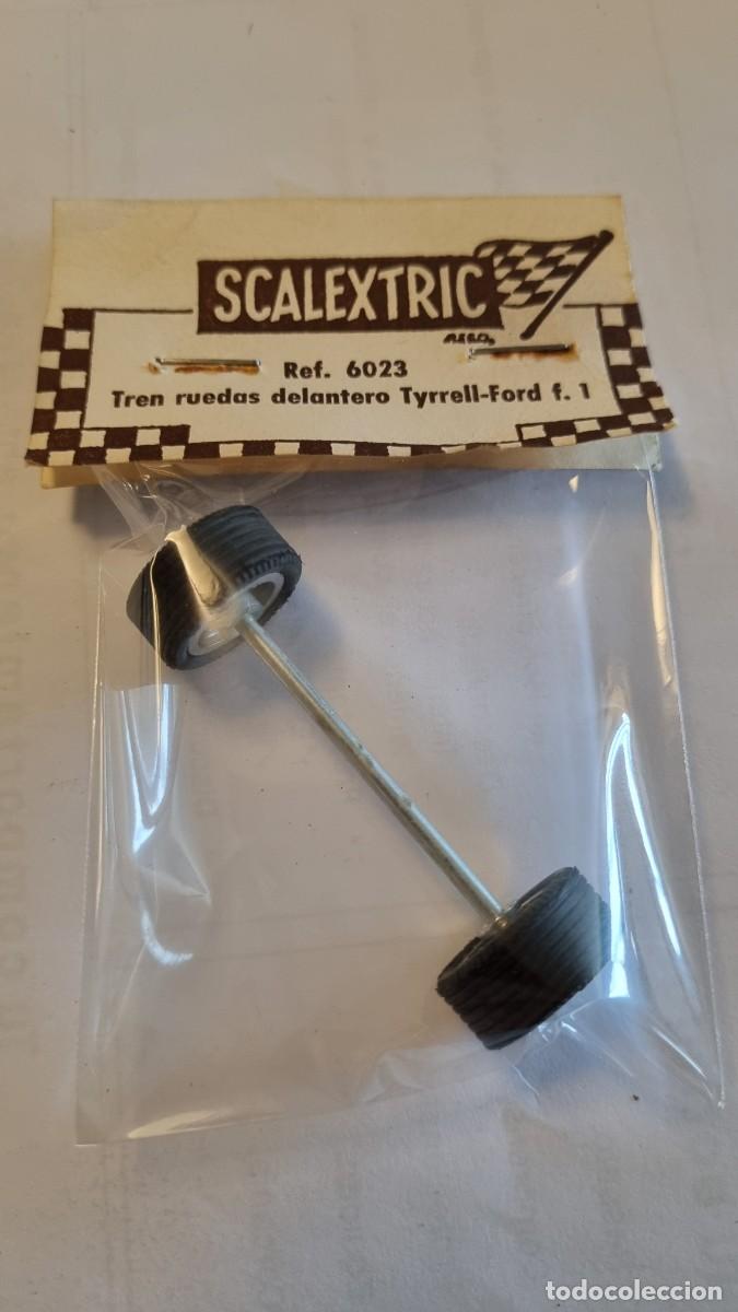Scalextric: SCALEXTRIC EJE DELANTERO TYRELL FORD ORIGINAL - Foto 1