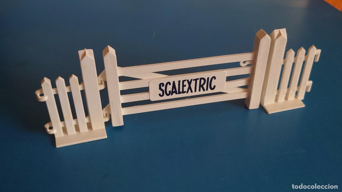 Scalextric: PUERTA ENTRADA SCALEXTRIC TRI-ANG A/226 - Foto 1