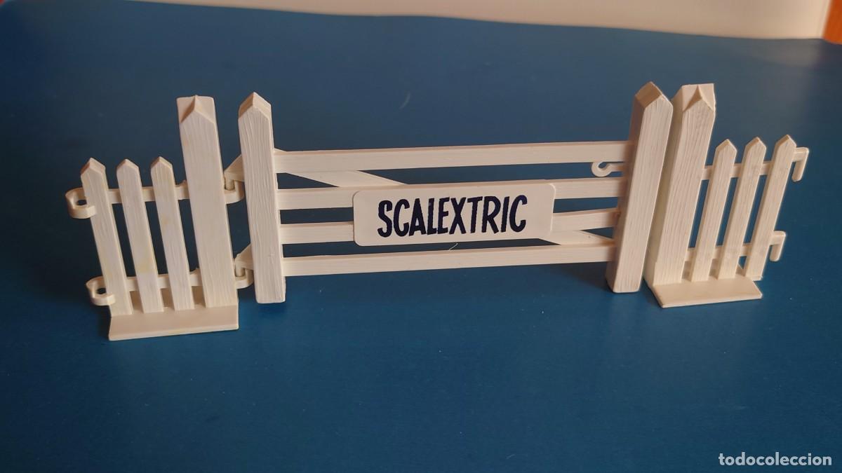 Scalextric: PUERTA ENTRADA SCALEXTRIC TRI-ANG A/226 - Foto 2