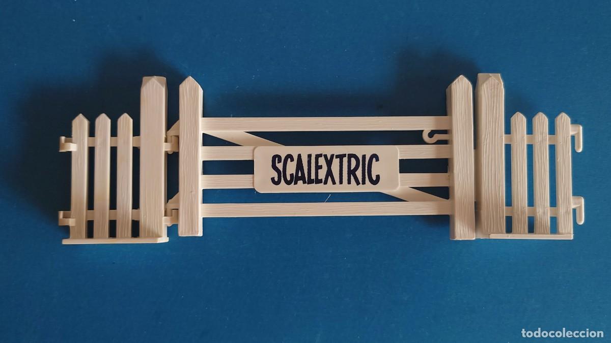 Scalextric: PUERTA ENTRADA SCALEXTRIC TRI-ANG A/226 - Foto 5