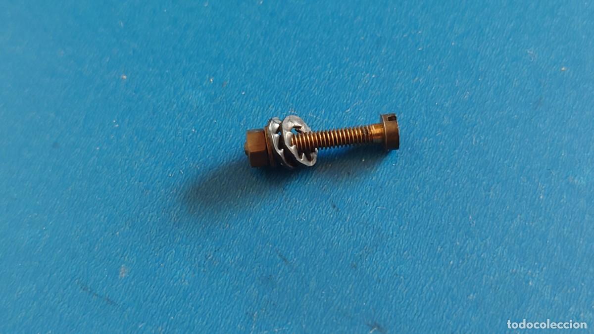 Scalextric: TORNILLO SOPORTE GUIA MOTOR POWER SLEDGE SCALEXTRIC - Foto 2