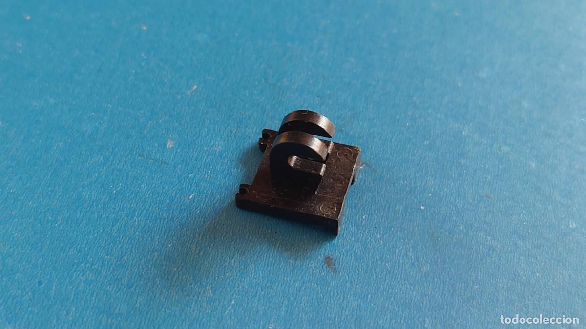 Scalextric: SOPORTE GUIA MOTOR POWER SLEDGE SCALEXTRIC - Foto 3