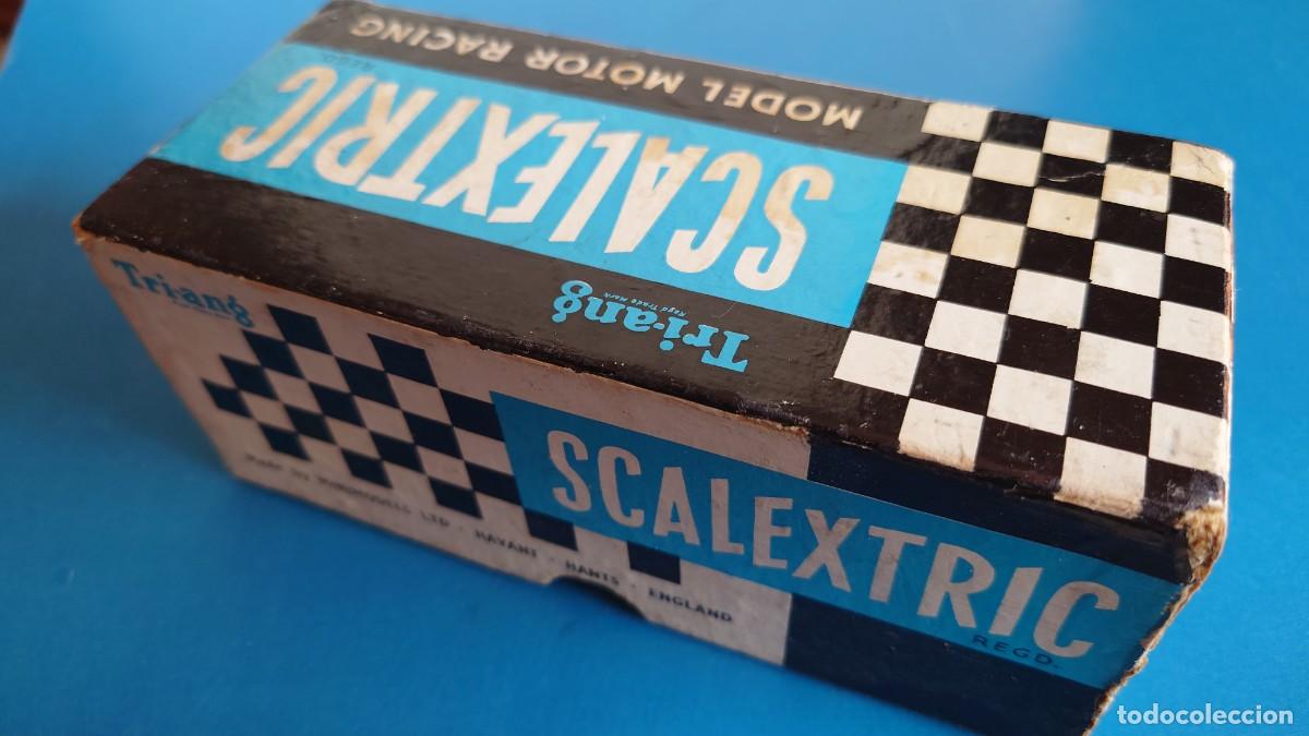 Scalextric: CAJA SCALEXTRIC ASTON MARTIN C57 - Foto 1