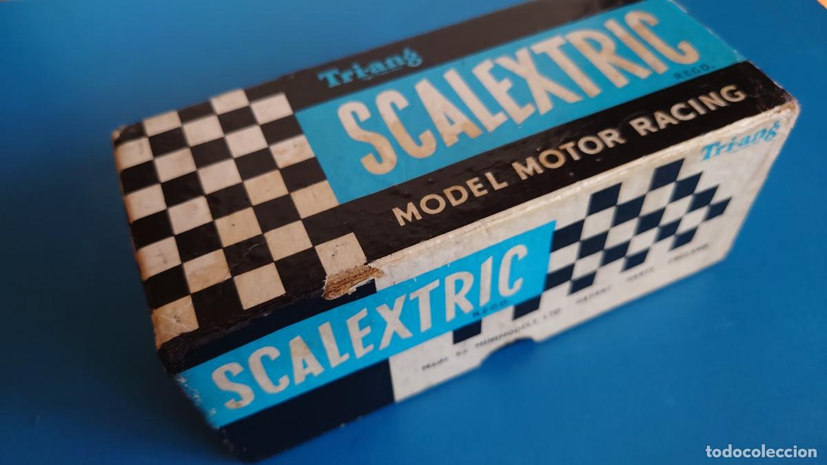 Scalextric: CAJA SCALEXTRIC ASTON MARTIN C57 - Foto 2