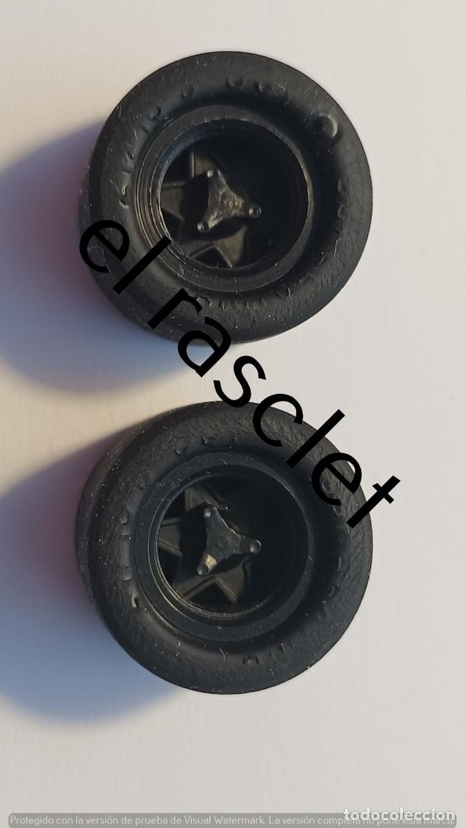 Scalextric: CONJUNTO DE 2 RUEDAS COCHE SCALEXTIC. BUEN ESTADO - Foto 1