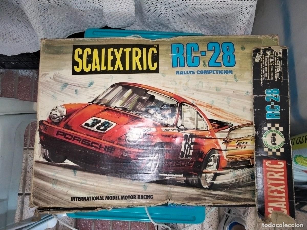 Scalextric: Scalextric RC-28, buen estado de las piezas, la caja mejorable.