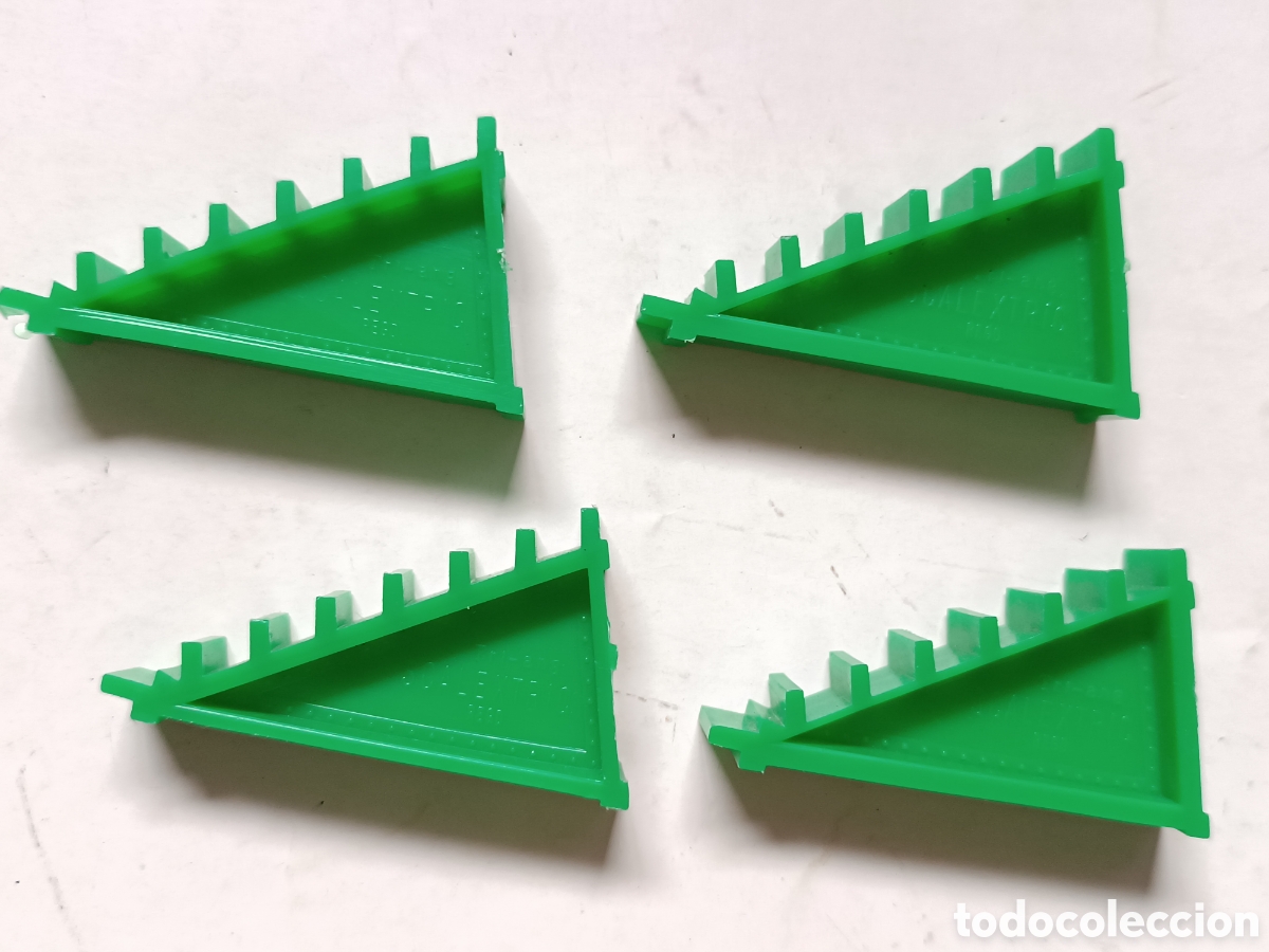 Scalextric: Lote 4 soportes / peraltes de SCALEXTRIC verdes - Tri-ang France - Slot -